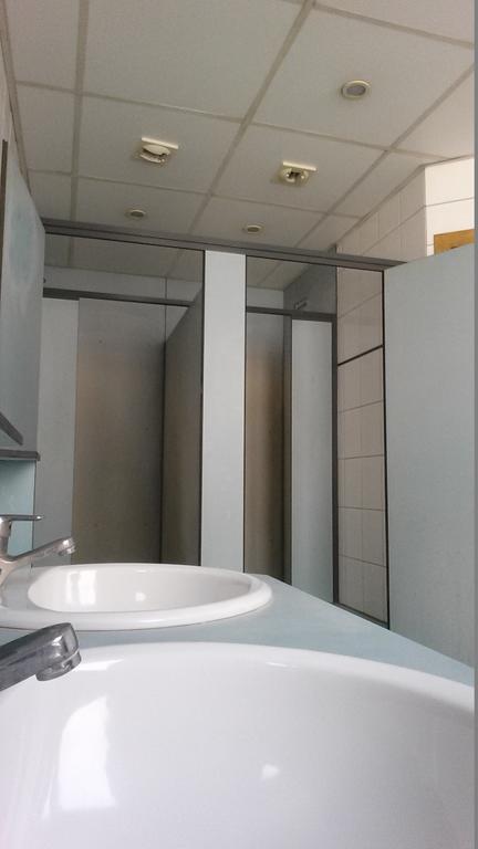 Van Gogh Youth Hostel City Centre Saint-Josse-ten-Noode Екстериор снимка