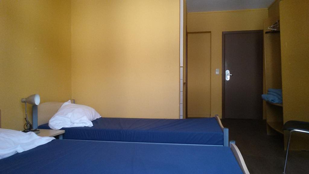 Van Gogh Youth Hostel City Centre Saint-Josse-ten-Noode Екстериор снимка