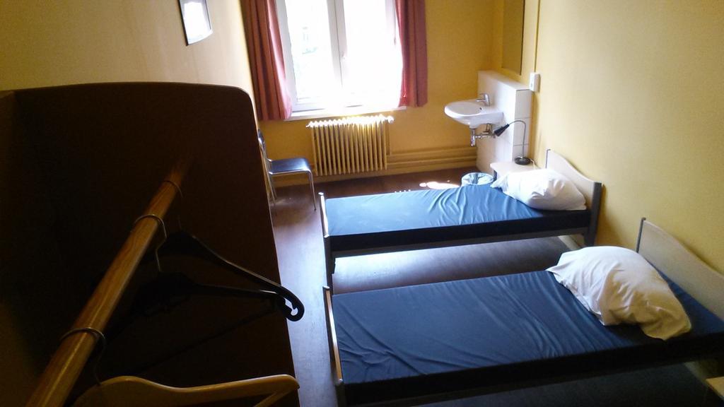 Van Gogh Youth Hostel City Centre Saint-Josse-ten-Noode Екстериор снимка
