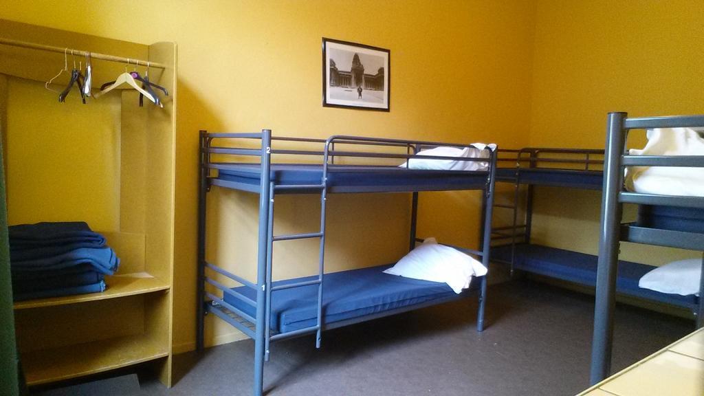 Van Gogh Youth Hostel City Centre Saint-Josse-ten-Noode Екстериор снимка