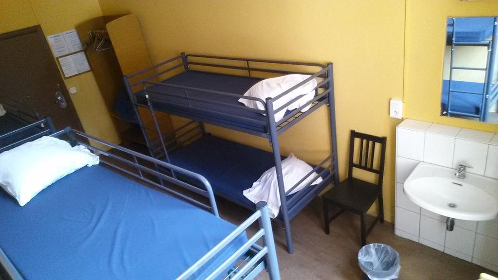 Van Gogh Youth Hostel City Centre Saint-Josse-ten-Noode Екстериор снимка