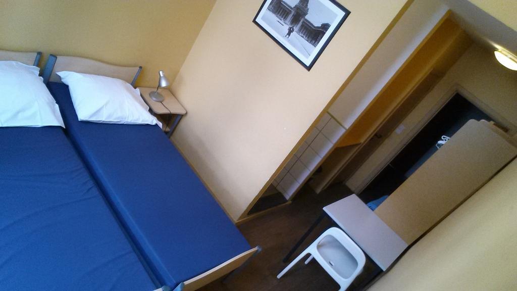 Van Gogh Youth Hostel City Centre Saint-Josse-ten-Noode Екстериор снимка