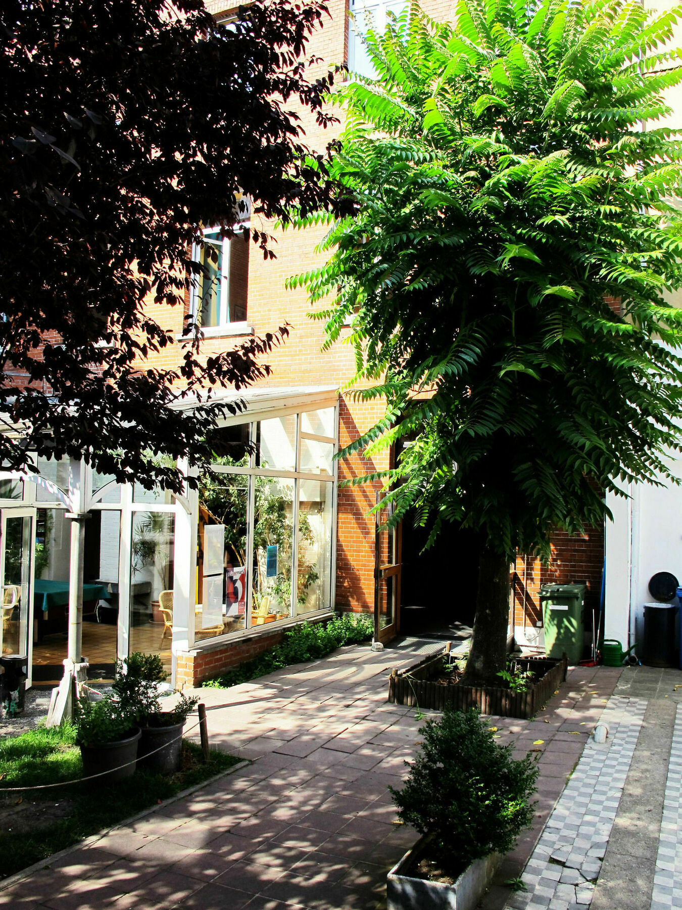 Van Gogh Youth Hostel City Centre Saint-Josse-ten-Noode Екстериор снимка