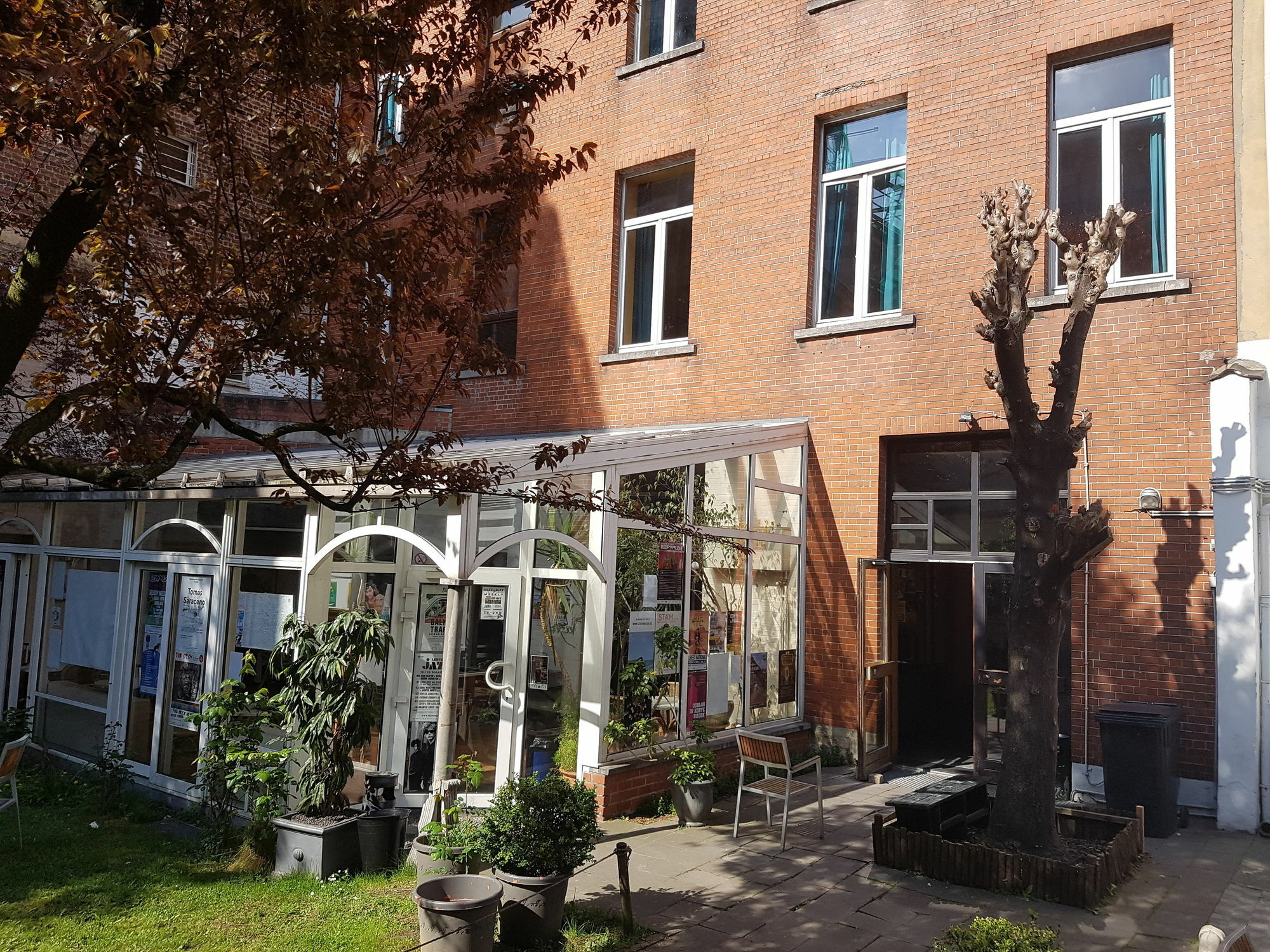 Van Gogh Youth Hostel City Centre Saint-Josse-ten-Noode Екстериор снимка